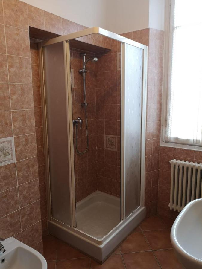 Appartamento Le Due Rocche 아로나 외부 사진